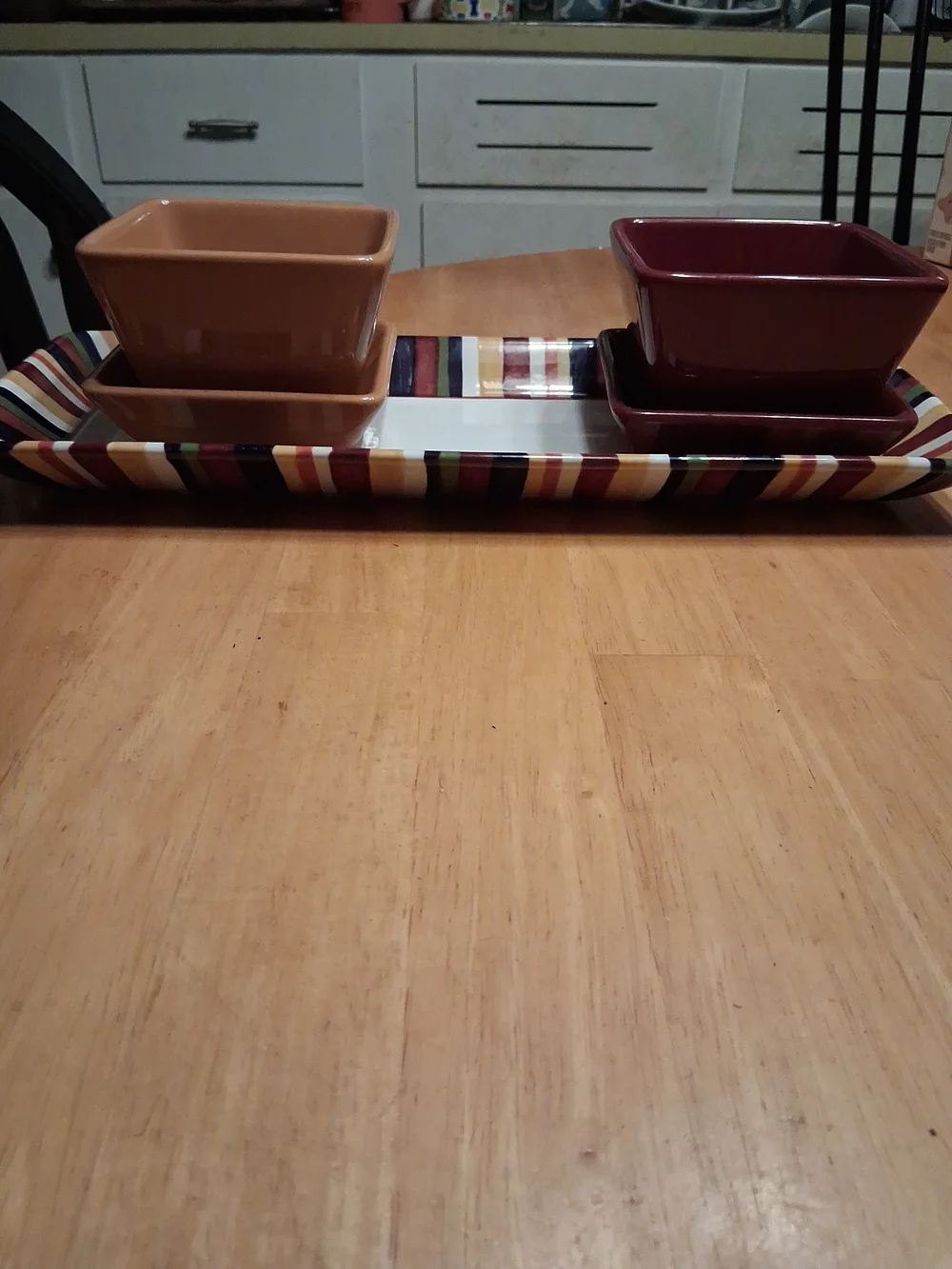 Pampered Chef Simple Additions 5 Piece Set- Snack Serving Bowls And Striped Tray